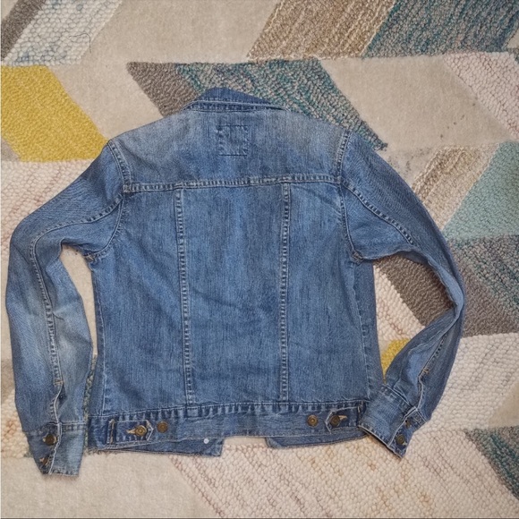 🌟 Adorable denim jacket 🌟 - Picture 3 of 6
